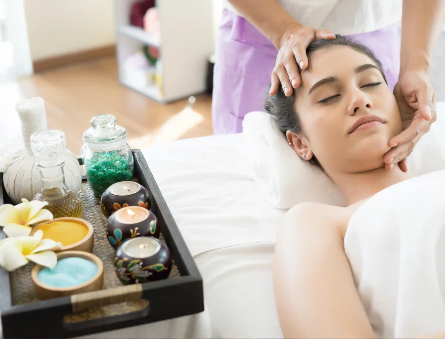 Benefits of Head Massage using Ayurvedic Oils