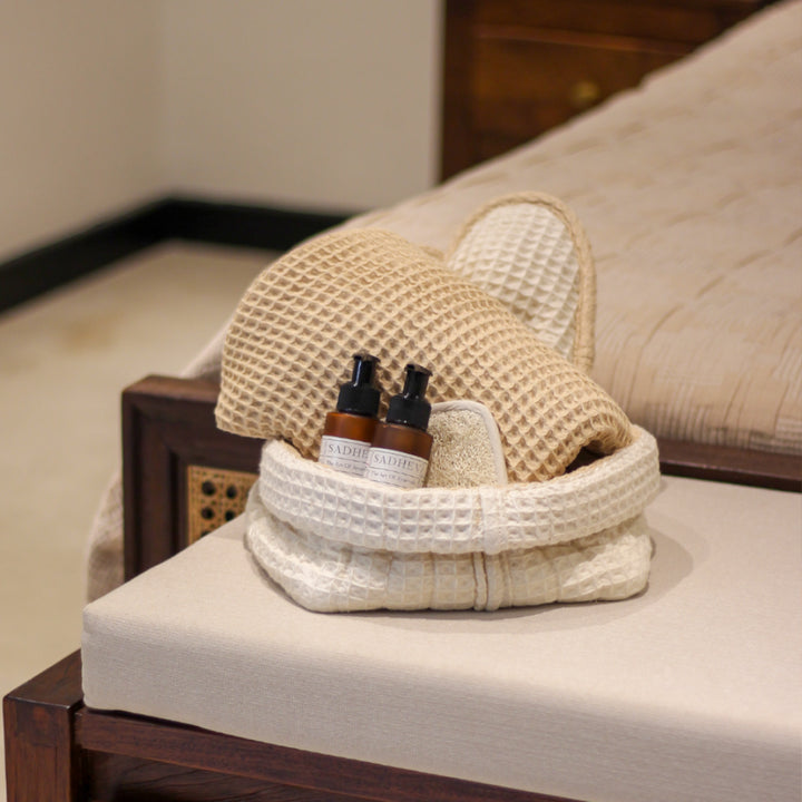 Soak & Soothe - The Shower Hamper