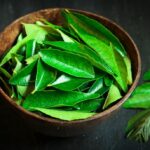 benefits of curry leaves for hair